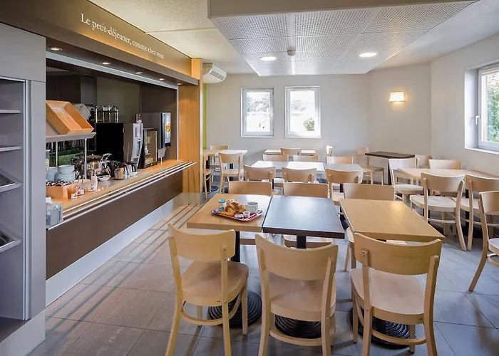 Hotel Colmar Vignobles Ouest 2*